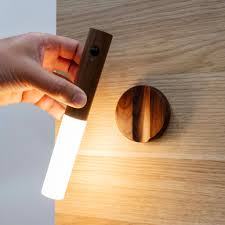 LUZ LED INTELIGENTE - RECARGABLE DISEÑO MINIMALISTA
